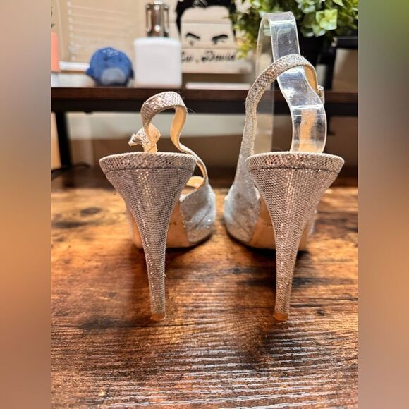 Kate Spade Strappy Silver Heels‎ Size 9 - Picture 11 of 11